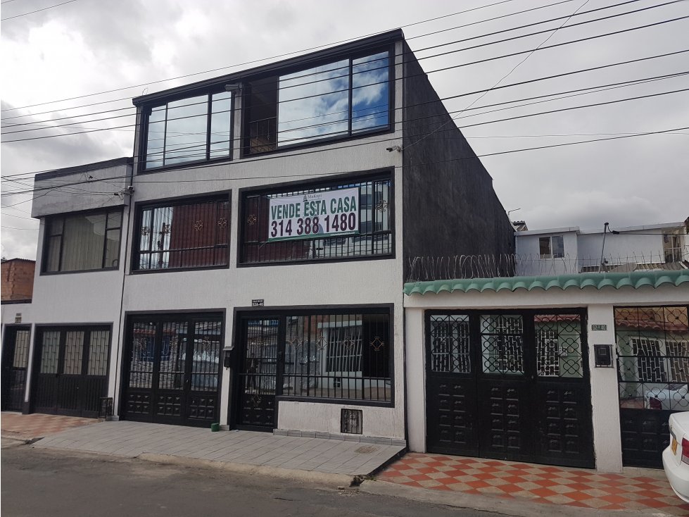 Venta o Permuta  Casa en Barrio La Alquería Bogota