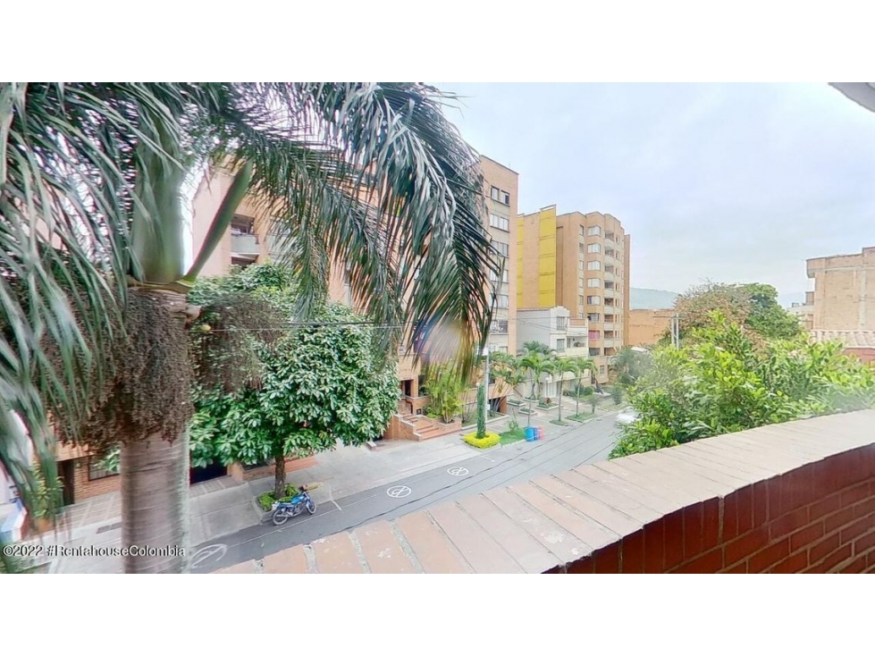 Apartamento en  Laureles(Medellin) RAH CO: 22-3297