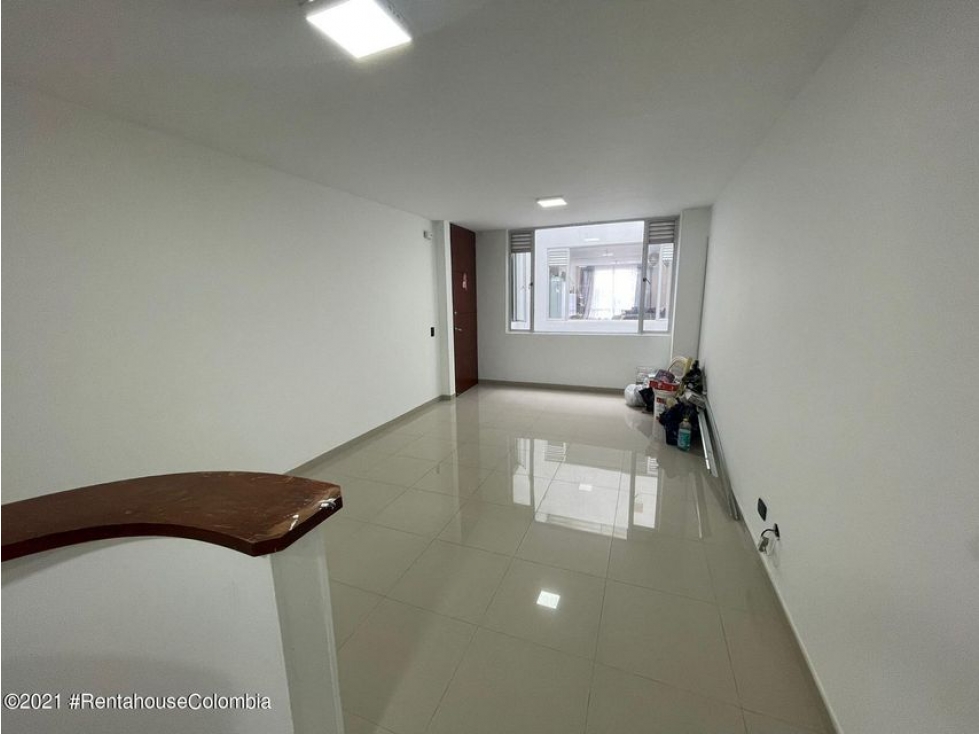 Apartamento en  Spring(Bogota) RAH CO: 23-775