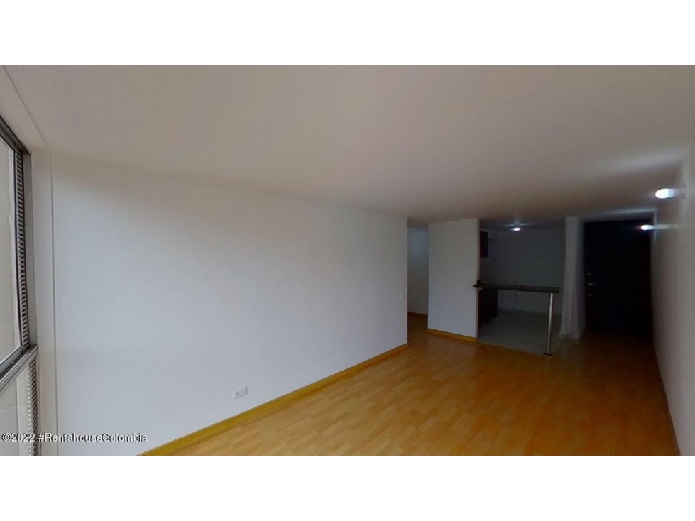 Apartamento en  Aures(Bogota) RAH CO: 22-3139