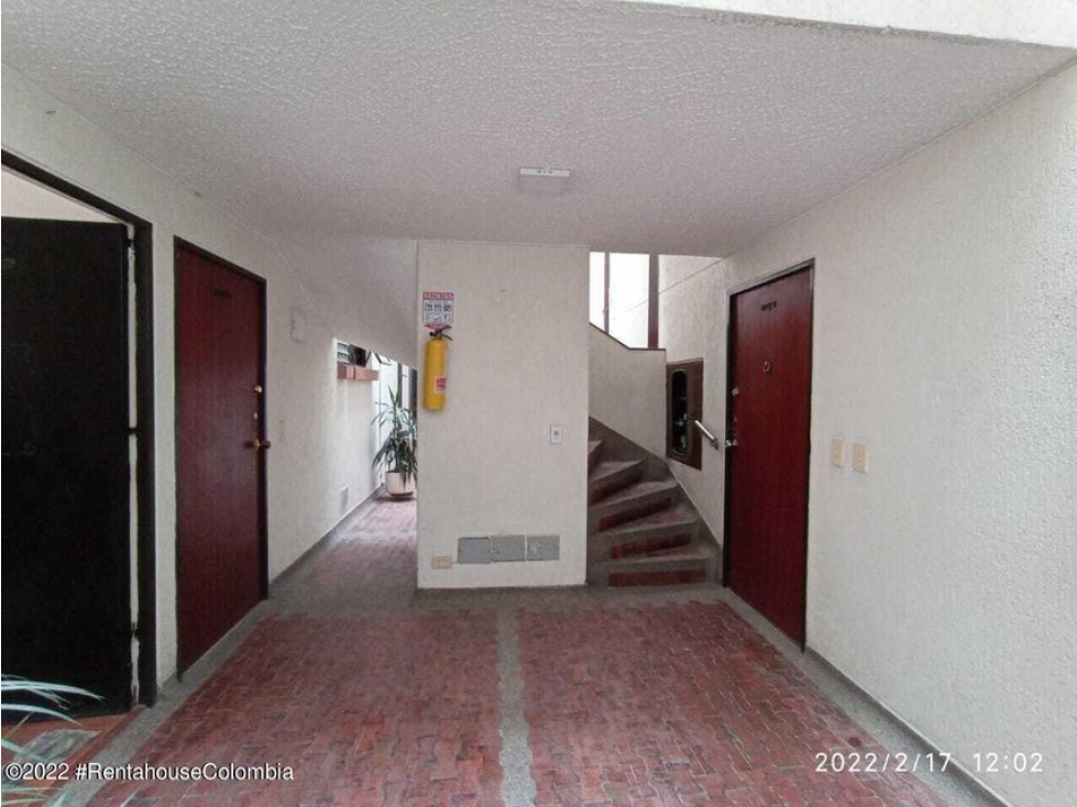 Apartamento en  Spring(Bogota) RAH CO: 23-1122