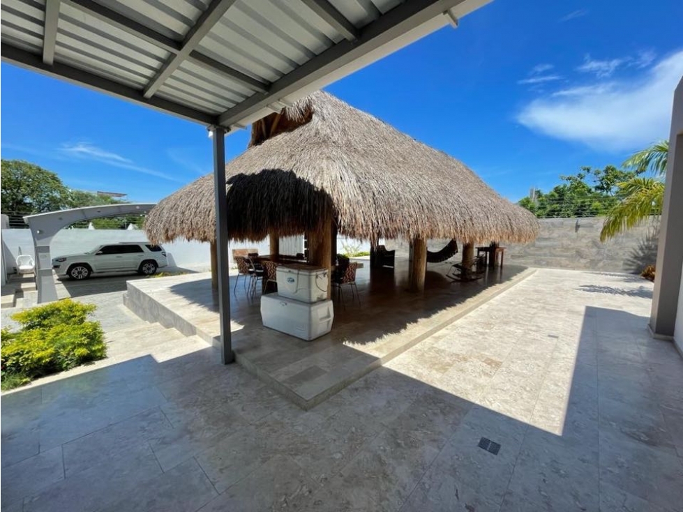 Encantadora cabaña en venta, sector Playa Dormida - Santa Marta